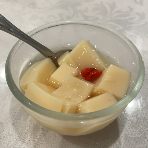 翡翠楼　杏仁豆腐